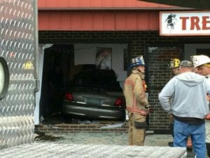 Vehicle into Salon Dundalk